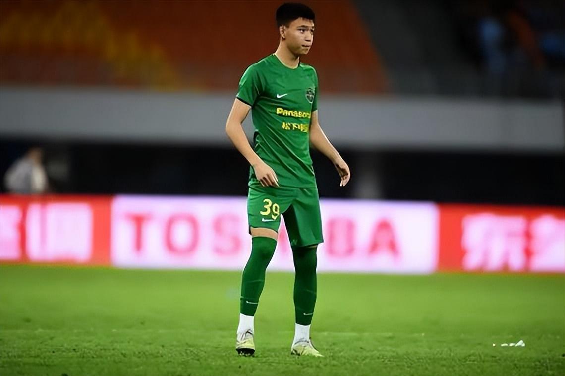 OD体育-U23国足亚洲杯踢泰国首发预测!多个位置迎来新面孔,王钰栋替补